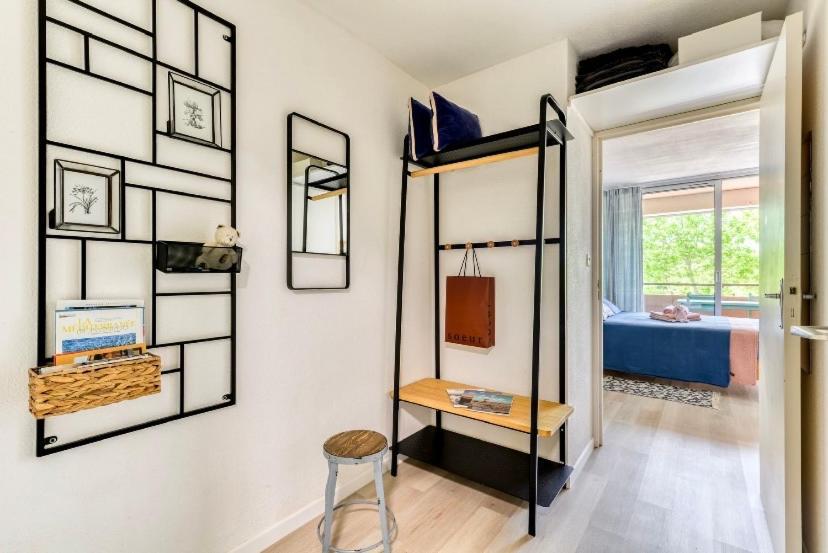 Studio Les Regates Avec Loggia Et Parking Gratuit Plage Du Grazel Gruissan Eksteriør bilde