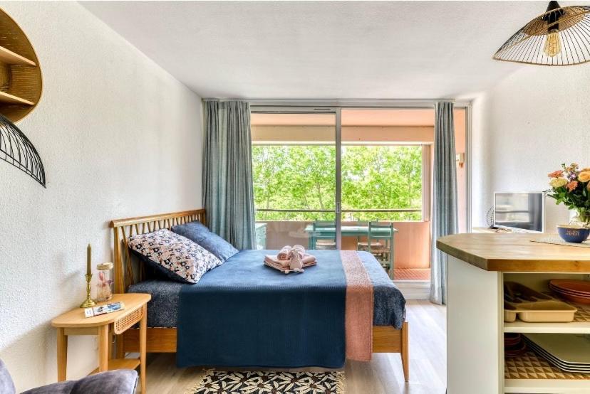 Studio Les Regates Avec Loggia Et Parking Gratuit Plage Du Grazel Gruissan Eksteriør bilde
