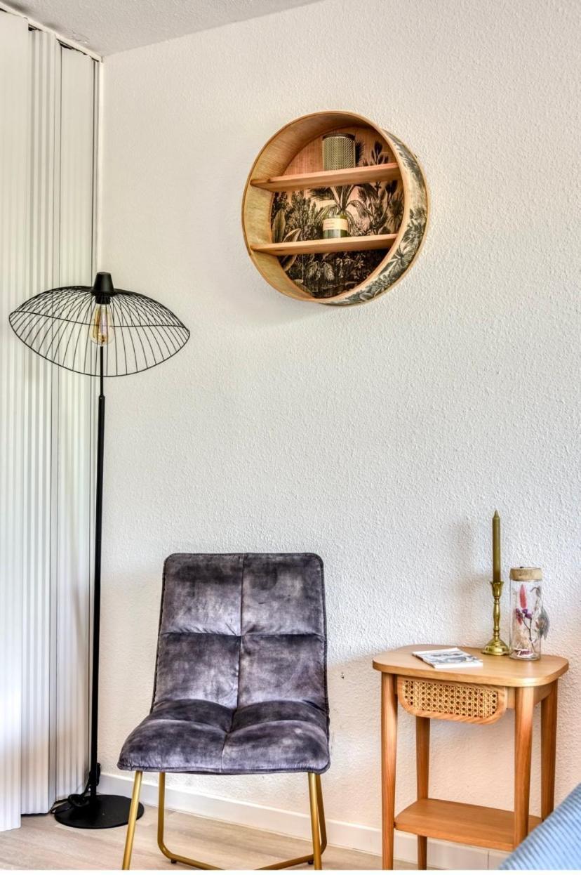 Studio Les Regates Avec Loggia Et Parking Gratuit Plage Du Grazel Gruissan Eksteriør bilde